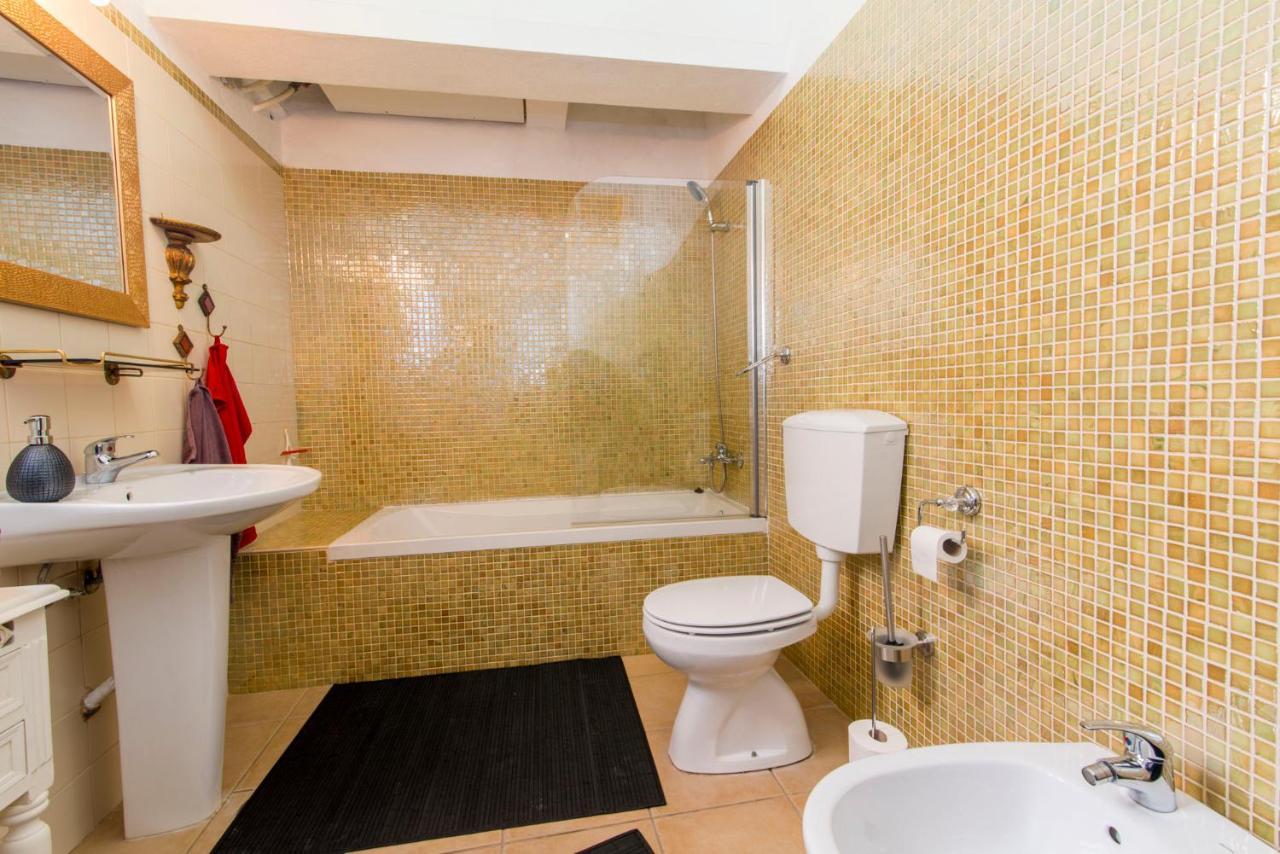Charming Town House Just 500M From The Marina And Its Well Known Typical Market Ольян Экстерьер фото